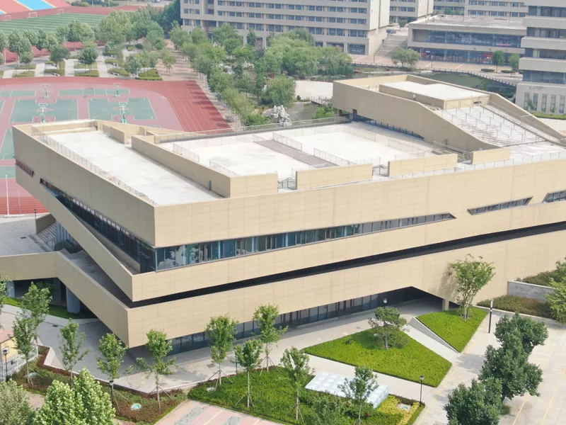 Келесі кампус жобасы үшін неге мектептің болат ғимаратын таңдау керек?